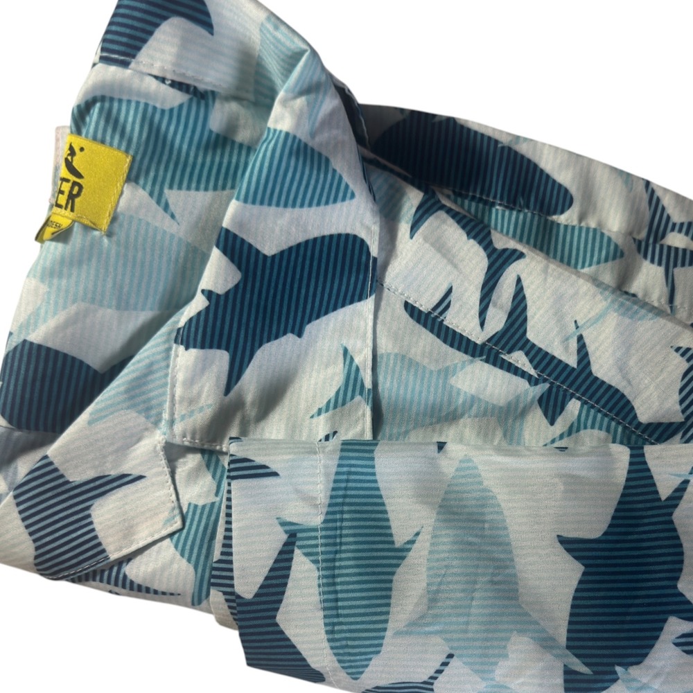 Sun Surfer Shark Hawaiian Button Down Shirt Blue White Mens Medium Beach Summer - Picture 7 of 7